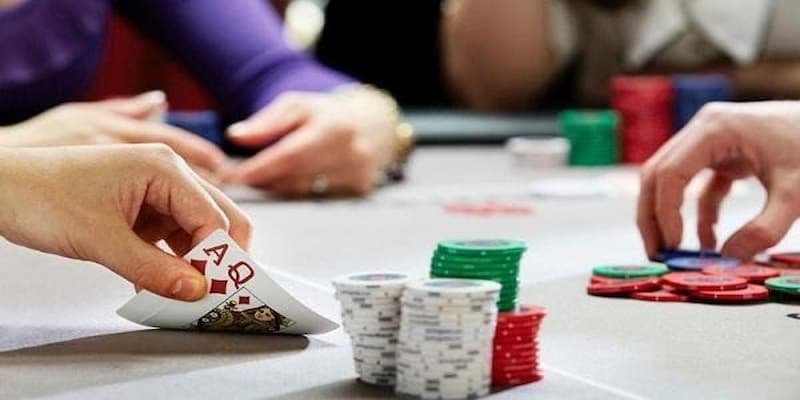 Một số khuyến mãi và ưu đãi cho người chơi khi tham gia sảnh Poker Kubet